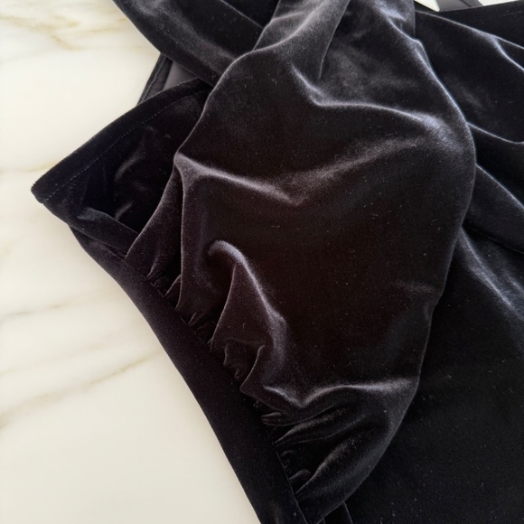 ME+EM Black Velvet Halter Neck Top (NWT) Size 4 - Picture 3 of 5